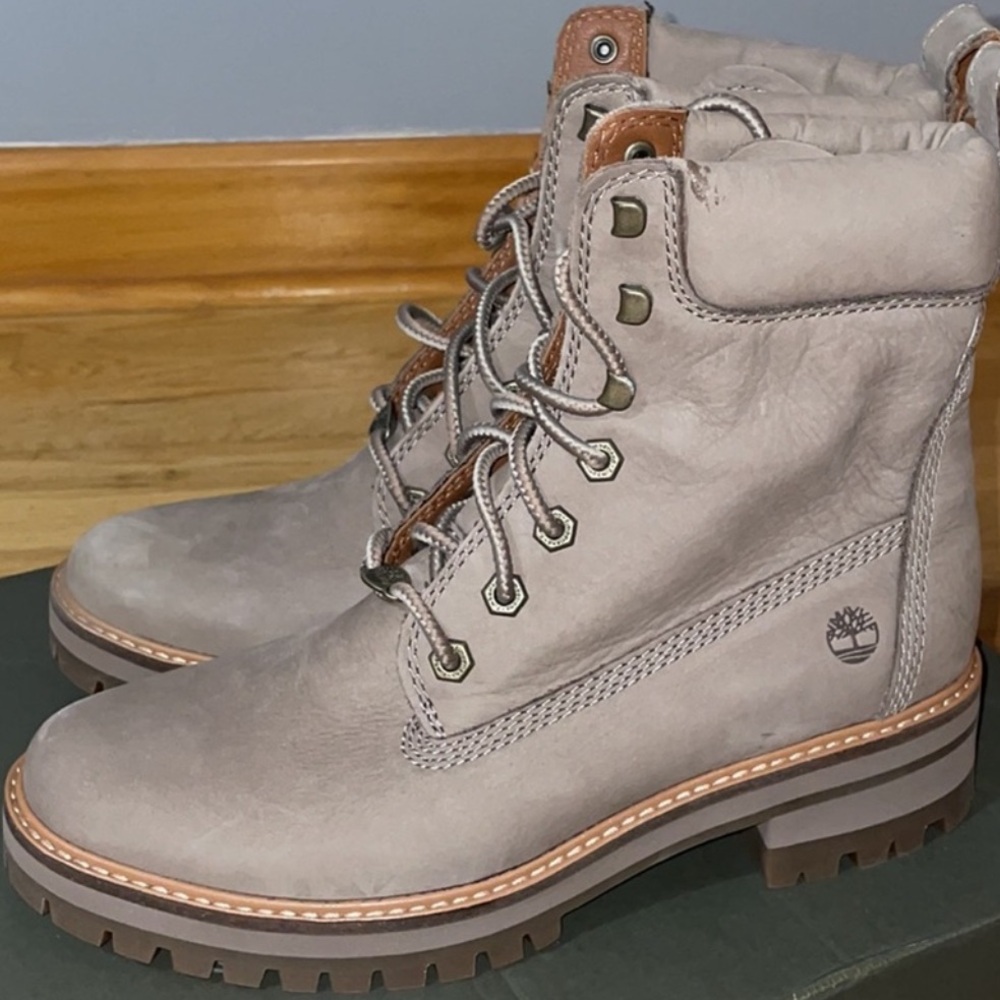 Timberland boots size 9